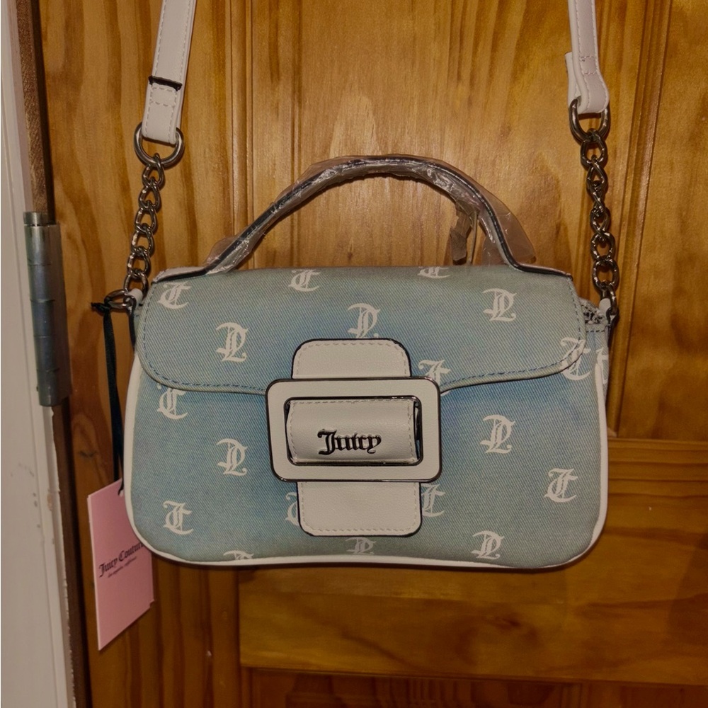 juicy couture denim white flap crossbody “made you look” bag 🩵🤍